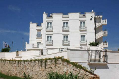 Hotel Madonna Delle Grazie チェーリエ・メッサーピカ エクステリア 写真