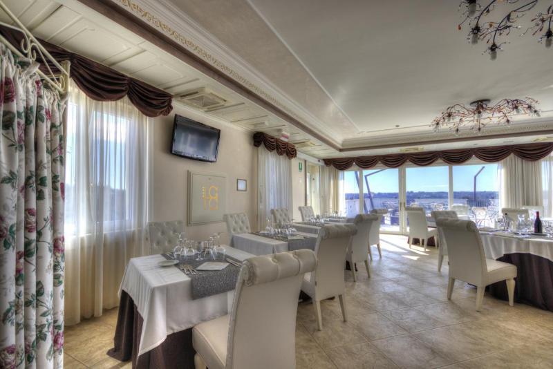 Hotel Madonna Delle Grazie チェーリエ・メッサーピカ エクステリア 写真
